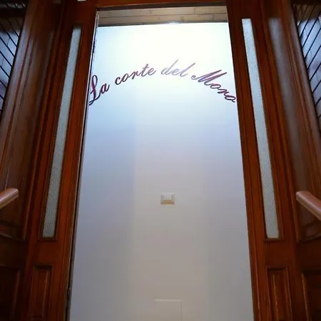 Oda ve Kahvaltı La Corte Del Moro
