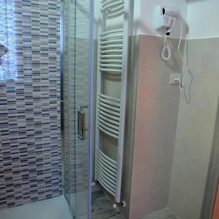 Oda ve Kahvaltı La Corte Del Moro 3*