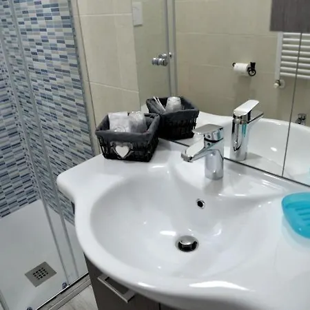 Oda ve Kahvaltı La Corte Del Moro 3*