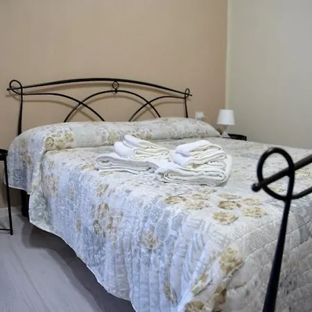 Oda ve Kahvaltı La Corte Del Moro 3*